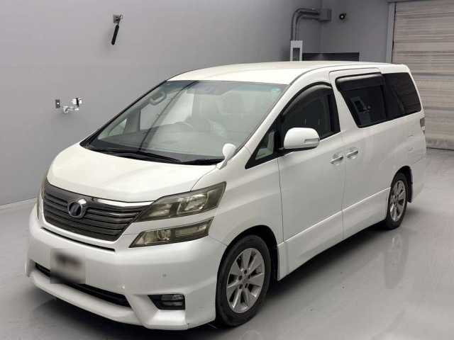 TOYOTA VELLFIRE 2010