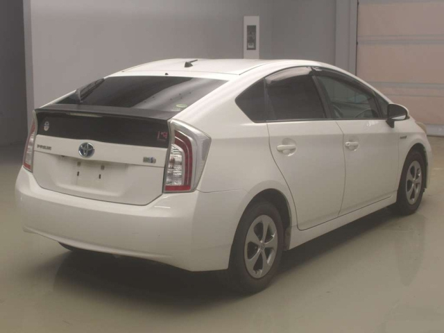 TOYOTA PRIUS 2013