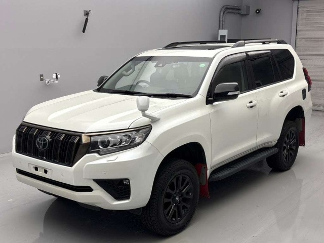 TOYOTA LAND CRUISER PRADO 2021