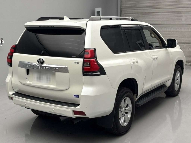 TOYOTA LAND CRUISER PRADO 2023