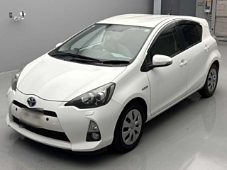TOYOTA AQUA 2012