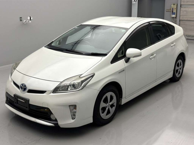 TOYOTA PRIUS 2014