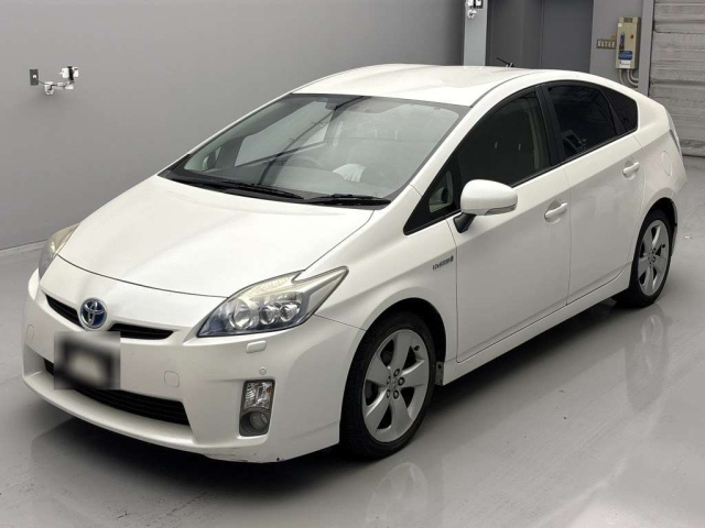 TOYOTA PRIUS 2011