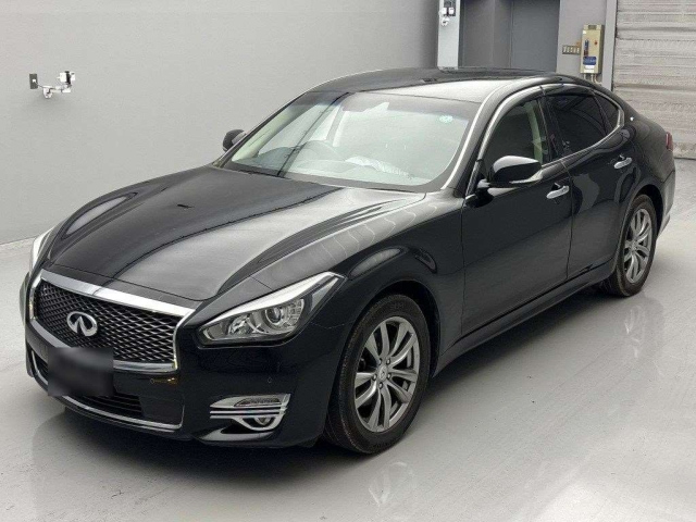 NISSAN FUGA 2016