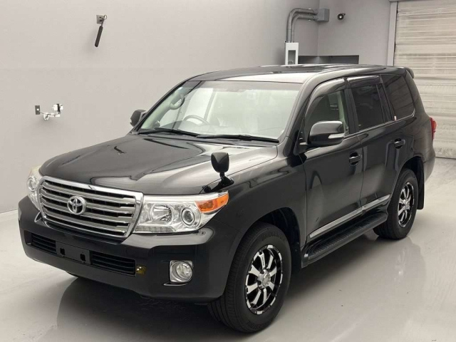 TOYOTA LAND CRUISER 2015