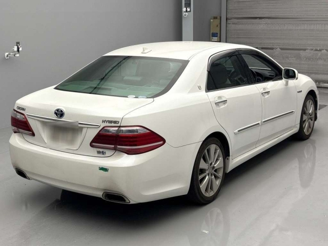 TOYOTA CROWN 2010