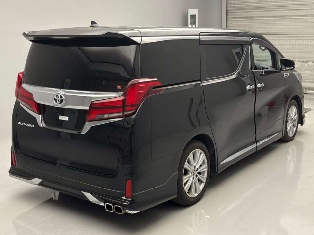 TOYOTA ALPHARD 2022