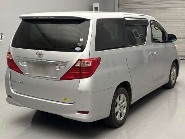 TOYOTA ALPHARD 2009