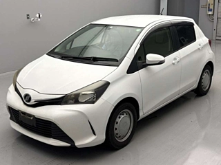 TOYOTA VITZ 2014