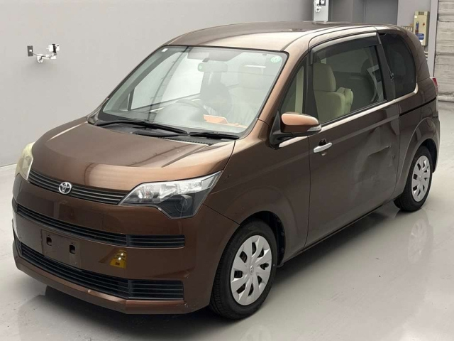 TOYOTA SPADE 2012