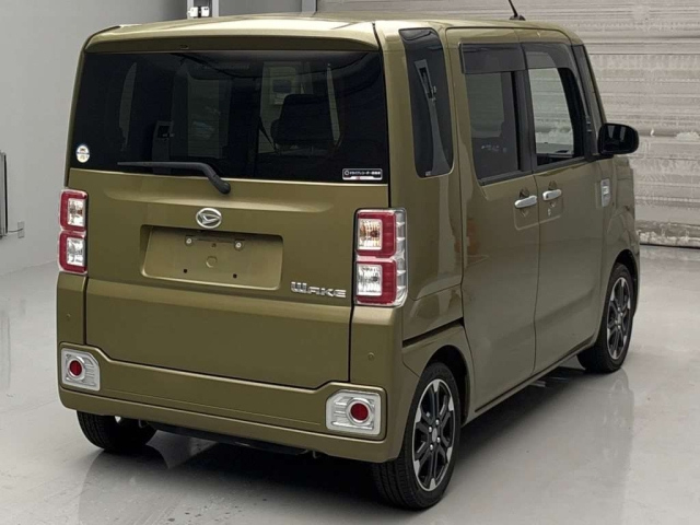 DAIHATSU WAKE 2020