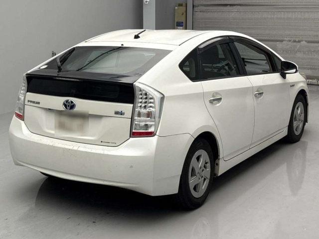 TOYOTA PRIUS 2010