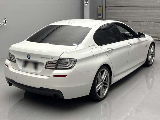 BMW 5 SERIES 2013