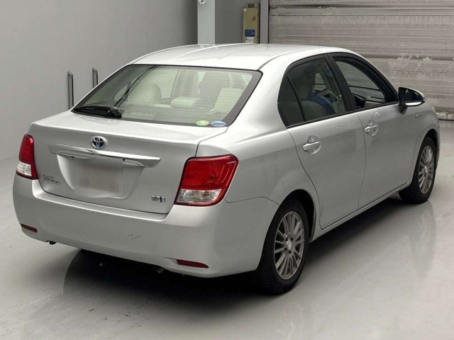 TOYOTA COROLLA AXIO 2013