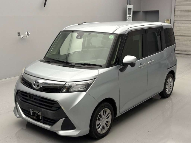 TOYOTA TANK 2017