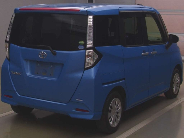 TOYOTA TANK 2016