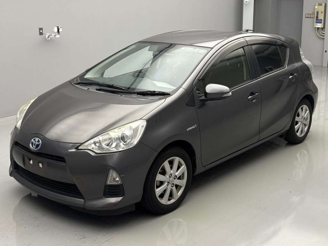 TOYOTA AQUA 2014
