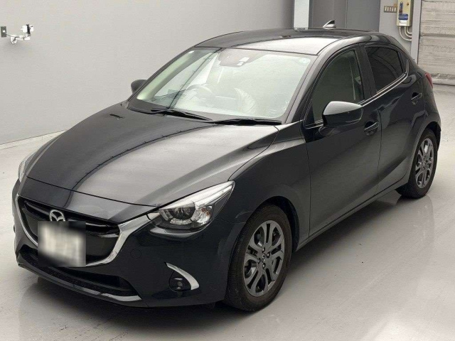 MAZDA DEMIO 2017