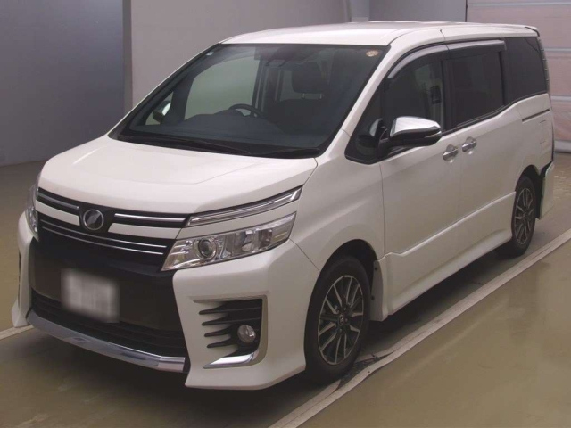 TOYOTA VOXY 2016