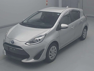 TOYOTA AQUA 2018