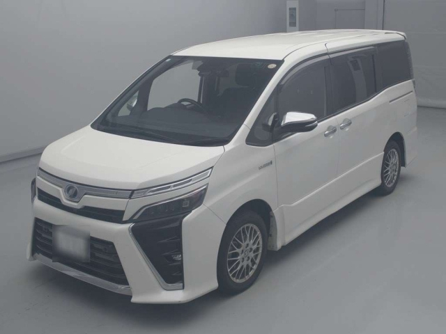 TOYOTA VOXY 2020