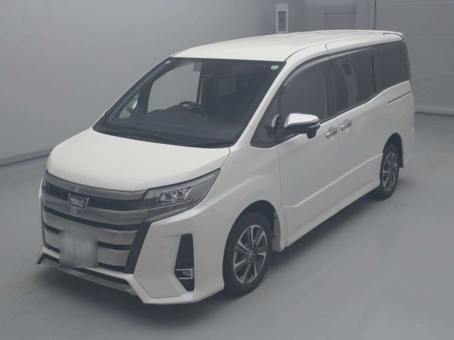 TOYOTA NOAH 2021