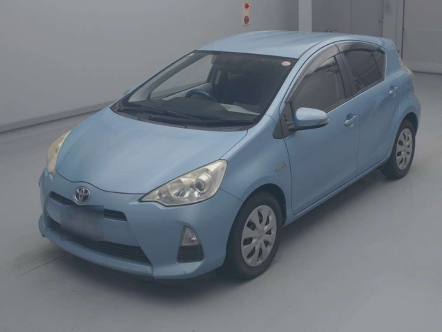 TOYOTA AQUA 2012