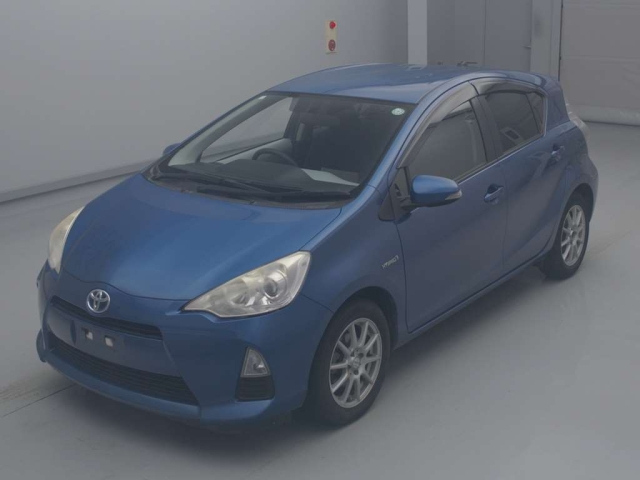 TOYOTA AQUA 2012