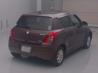 SUZUKI SWIFT 2010