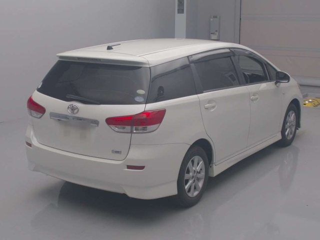 TOYOTA WISH 2009