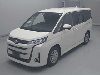 TOYOTA NOAH 2022