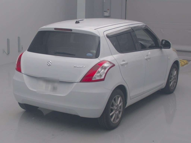 SUZUKI SWIFT 2013