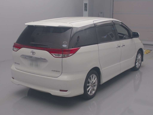TOYOTA ESTIMA 2010