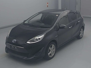 TOYOTA AQUA 2019
