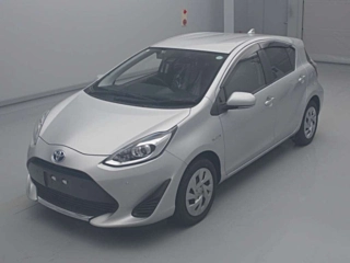 TOYOTA AQUA 2020