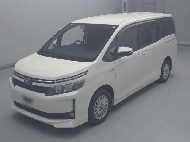 TOYOTA VOXY 2015