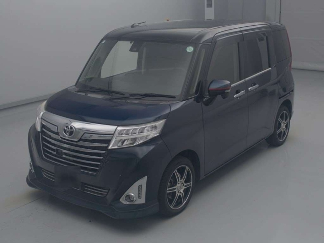 TOYOTA ROOMY 2017