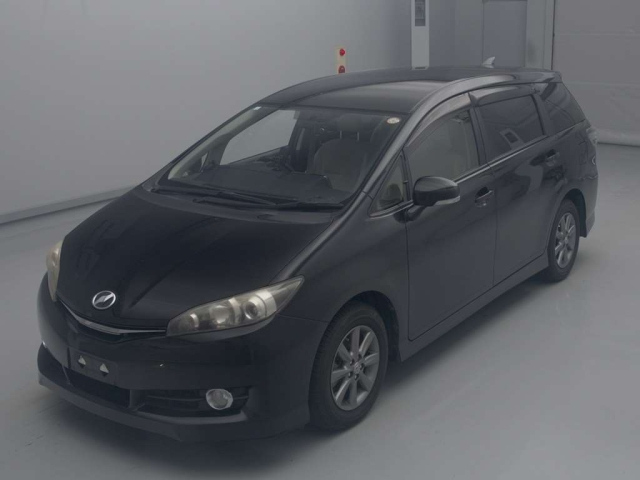 TOYOTA WISH 2015