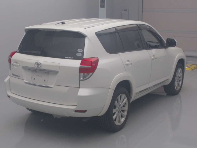 TOYOTA VANGUARD 2012