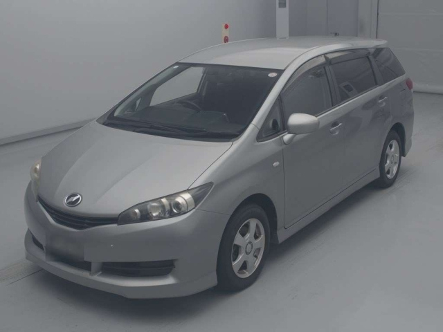 TOYOTA WISH 2010