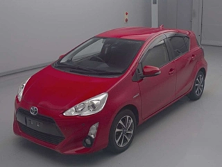 TOYOTA AQUA 2017