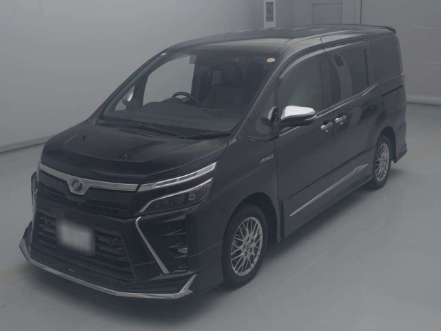 TOYOTA VOXY 2020