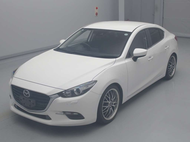 MAZDA AXELA 2018