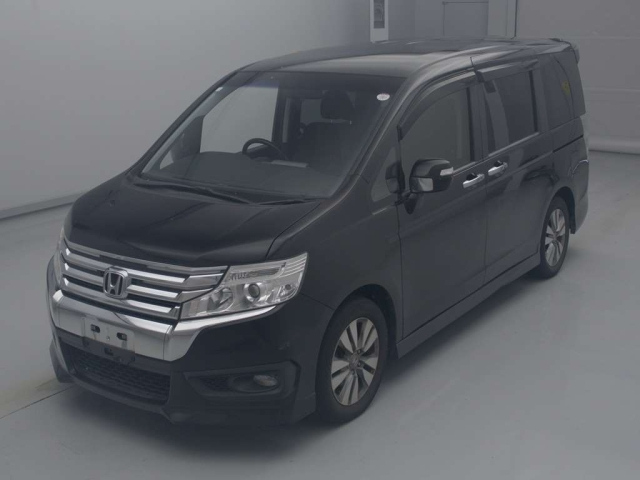HONDA STEP WAGON 2014