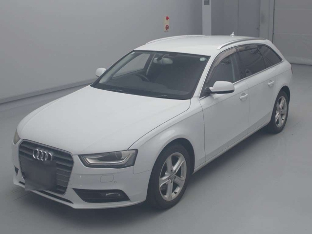 AUDI A4 2012