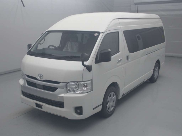 TOYOTA HIACE 2024