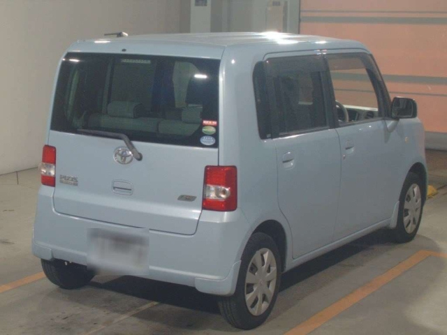 TOYOTA PIXIS SPACE 2012