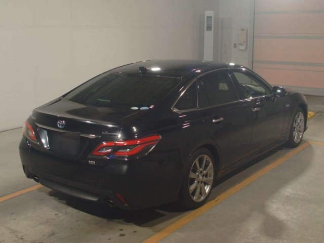 TOYOTA CROWN 2019