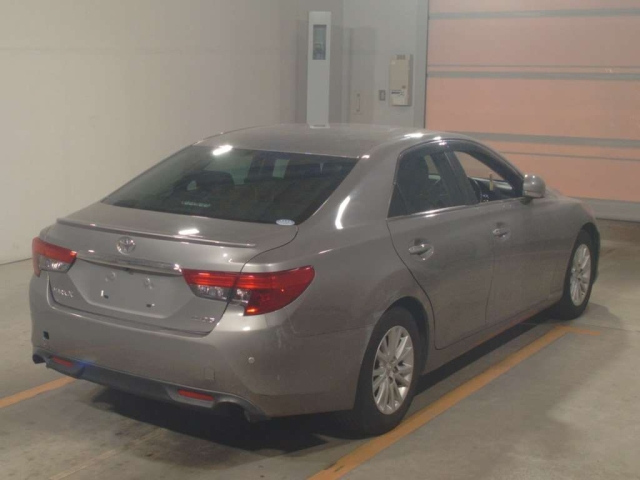 TOYOTA MARK X 2016