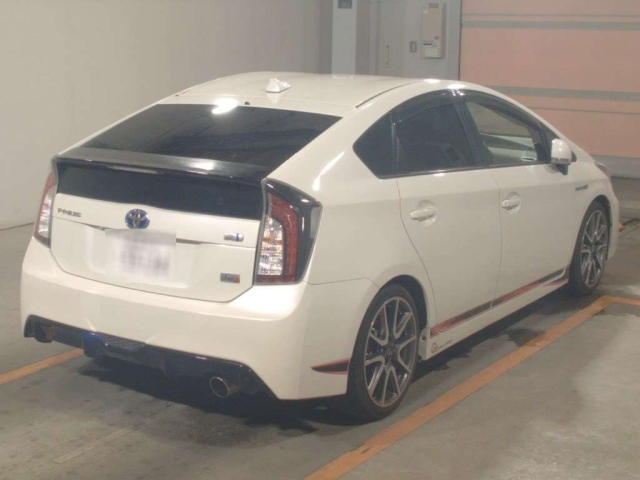TOYOTA PRIUS 2013